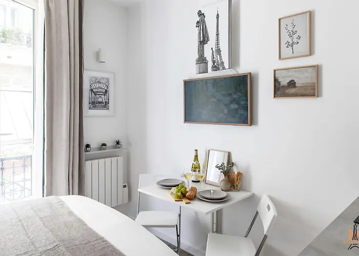Apartamento Montmartre Chagall Paris